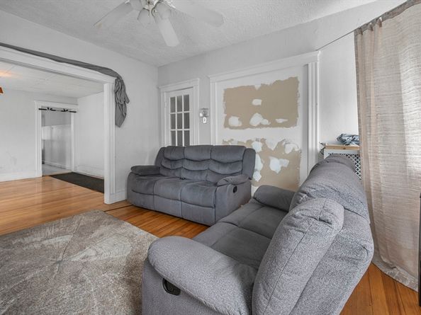 89 Central St, Somerville MA 02143