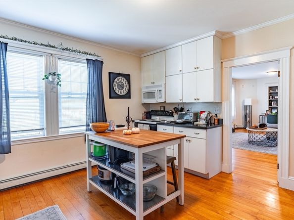 69 Suomi Road, Quincy MA 02169