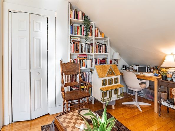 69 Suomi Road, Quincy MA 02169