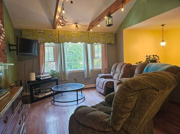 2-A King Phillip St, Medway MA 02053