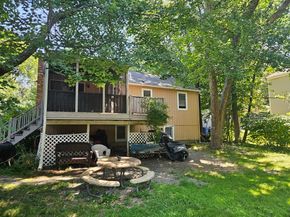 2-A King Phillip St, Medway MA 02053