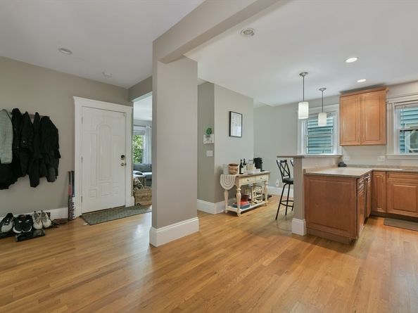 19 Howes St 1, Boston MA 02125
