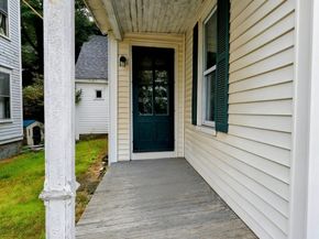 98 Drury Ave, Athol MA 01331