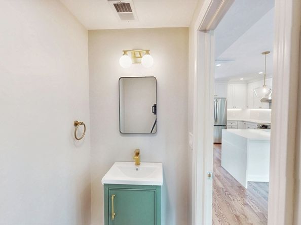 10 Lewis St 2, Medford MA 02155
