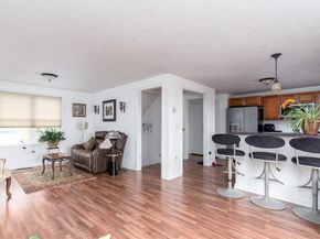 22 Bittersweet Blvd, Worcester MA 01607