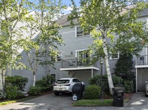 64 Valiant Way 64, Salem MA 01970