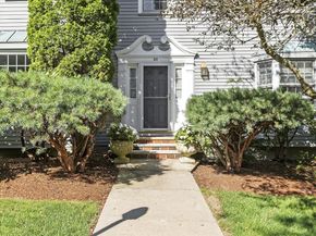 64 Valiant Way 64, Salem MA 01970