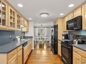 64 Valiant Way 64, Salem MA 01970