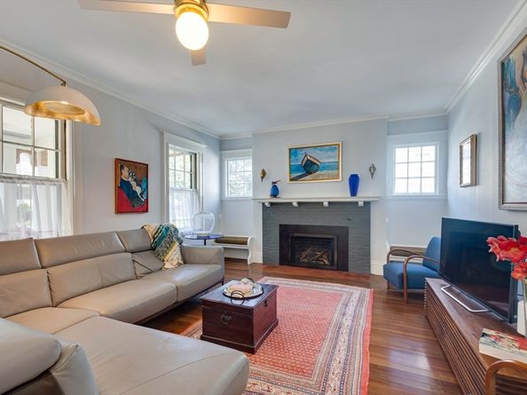 5 Bacon St, Winchester MA 01890