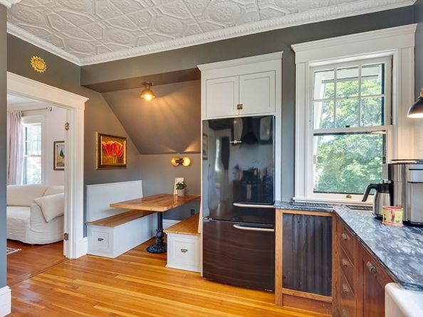 5 Bacon St, Winchester MA 01890