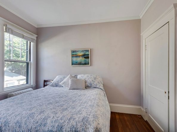 5 Bacon St, Winchester MA 01890