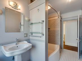 5 Bacon St, Winchester MA 01890