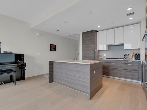 1 Franklin St 3212, Boston MA 02110