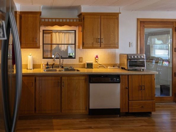 7 Green Holly Drive, Kingston MA 02364