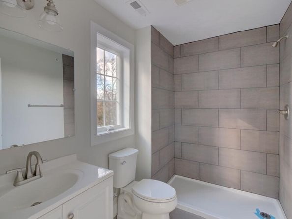 89 W Main St, Northborough MA 01532