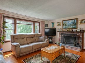 49 Summer Hill Rd, Maynard MA 01754