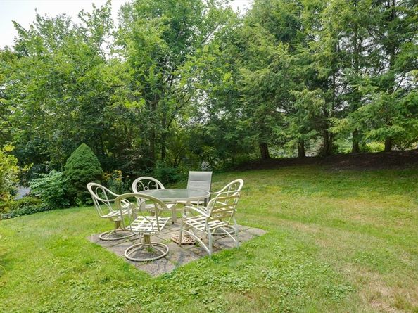 49 Summer Hill Rd, Maynard MA 01754