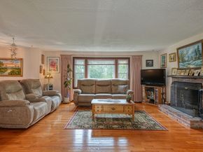 49 Summer Hill Rd, Maynard MA 01754