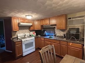 189 Lakeview Street, Tewksbury MA 01876