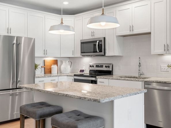 2 Codman Way 302, Westborough MA 01581