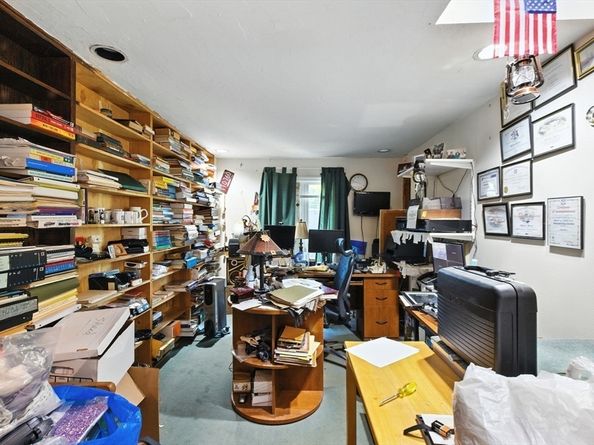 28 Edgeworth St, Weymouth MA 02189