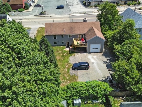 782 Bedford St, Whitman MA 02382
