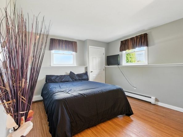782 Bedford St, Whitman MA 02382