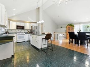 782 Bedford St, Whitman MA 02382