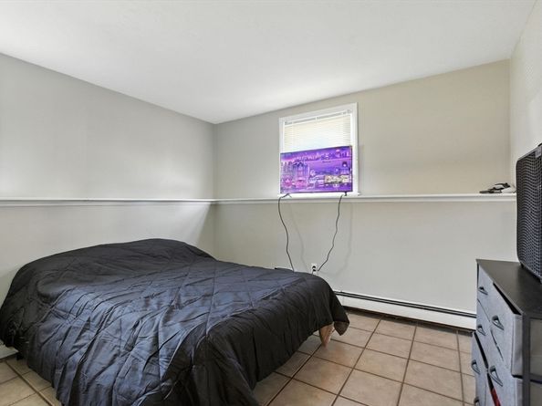 782 Bedford St, Whitman MA 02382