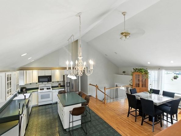 782 Bedford St, Whitman MA 02382