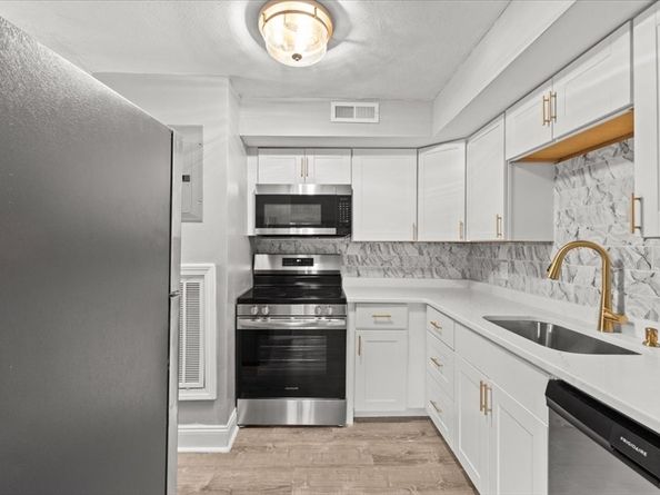 104 Oak Lane 2, Brockton MA 02301