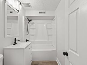 104 Oak Lane 2, Brockton MA 02301