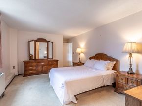 60 Longwood Ave. 403, Brookline MA 02446
