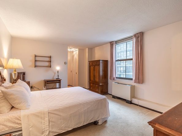 60 Longwood Ave. 403, Brookline MA 02446