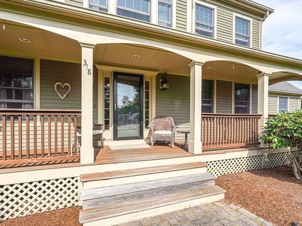 318 W Main St, Millbury MA 01527