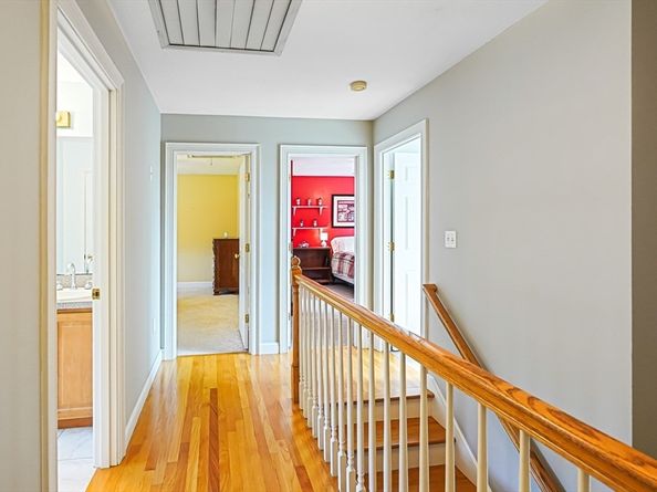 318 W Main St, Millbury MA 01527