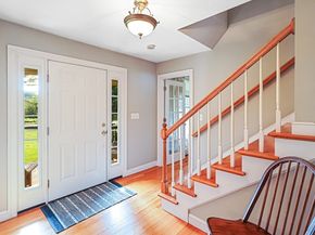 318 W Main St, Millbury MA 01527