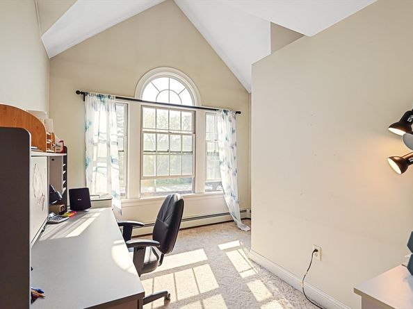 318 W Main St, Millbury MA 01527