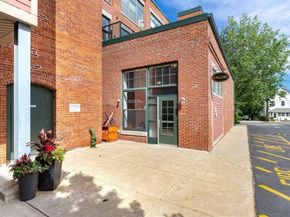 60 Dudley St 120, Chelsea MA 02150