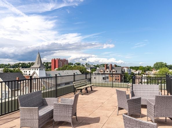 60 Dudley St 120, Chelsea MA 02150