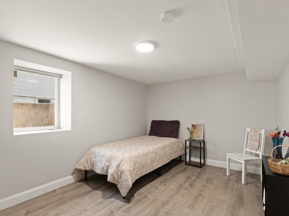 86 Chandler St 86, Arlington MA 02474