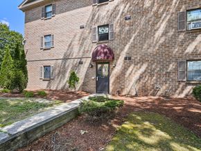 80 Stanton Street 21, Worcester MA 01605