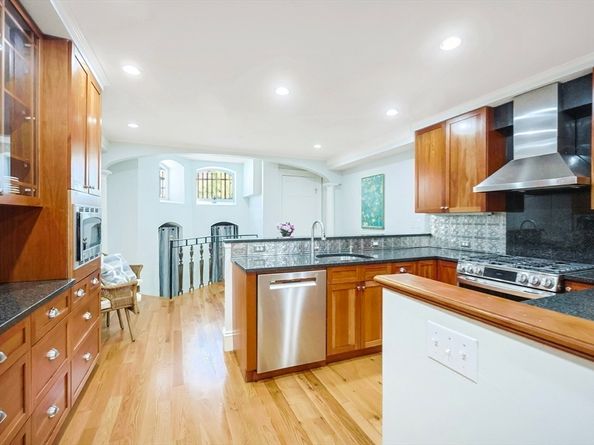 44 Dartmouth Street 1, Boston MA 02116