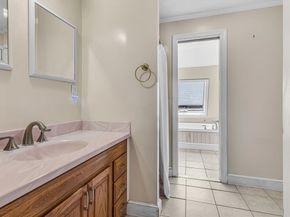 85 Fisher St, Medway MA 02053
