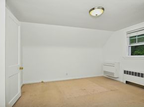 28 Norfolk Pl, Sharon MA 02067
