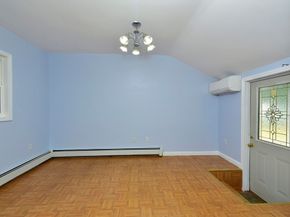 28 Norfolk Pl, Sharon MA 02067