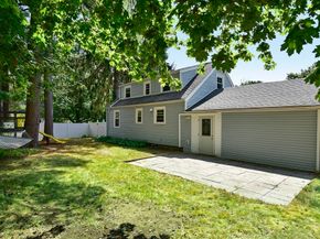 28 Norfolk Pl, Sharon MA 02067