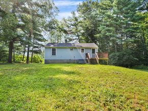 6 Brook St, Carver MA 02330