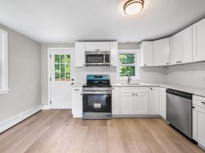 6 Brook St, Carver MA 02330