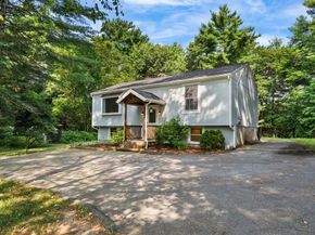6 Brook St, Carver MA 02330